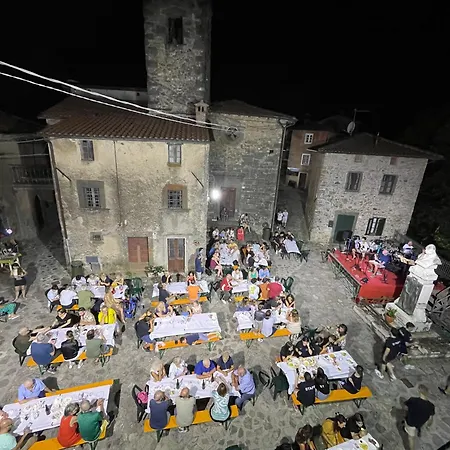Trassilico Montagne Verdi In Garfagnana Toscana Lucca *