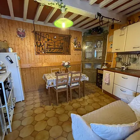 Trassilico Montagne Verdi In Garfagnana Toscana Lucca * 加利安奴