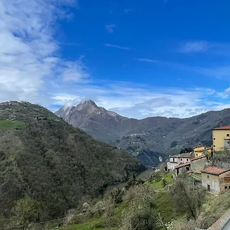 Trassilico Montagne Verdi In Garfagnana Toscana Lucca * 加利安奴
